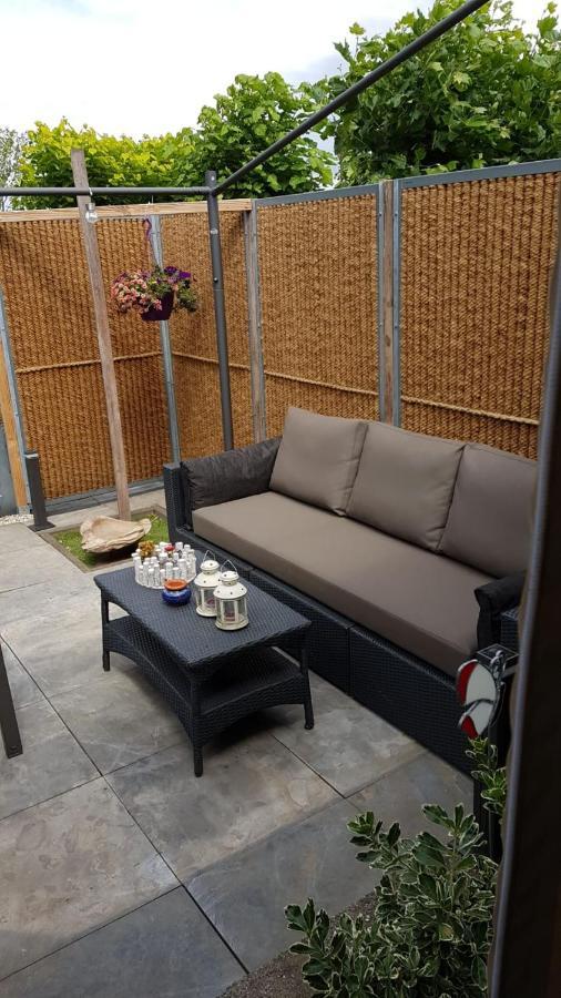 Het Gildehuis Met Sauna En Jacuzzi Stevensweert 外观 照片