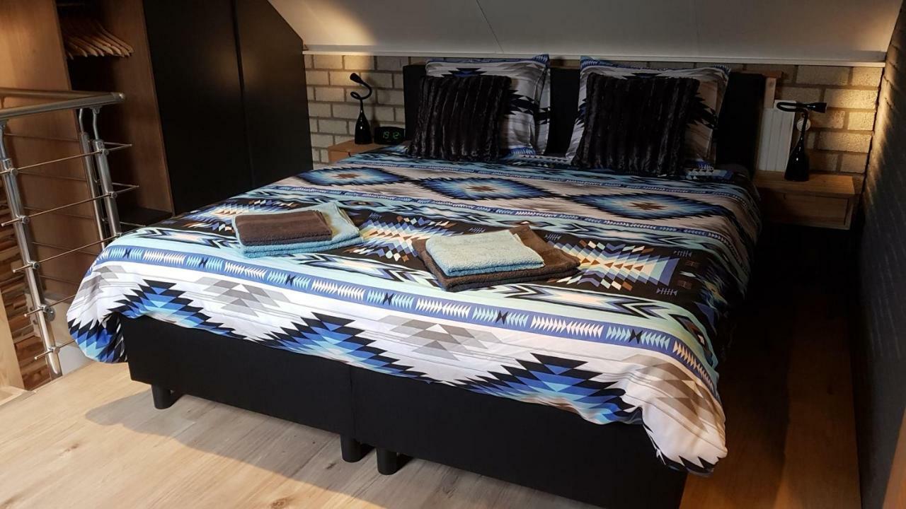 Het Gildehuis Met Sauna En Jacuzzi Stevensweert 外观 照片