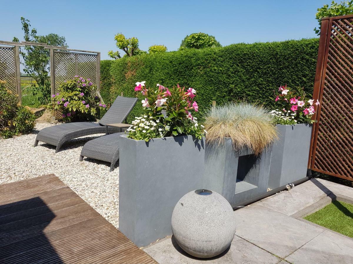 Het Gildehuis Met Sauna En Jacuzzi Stevensweert 外观 照片
